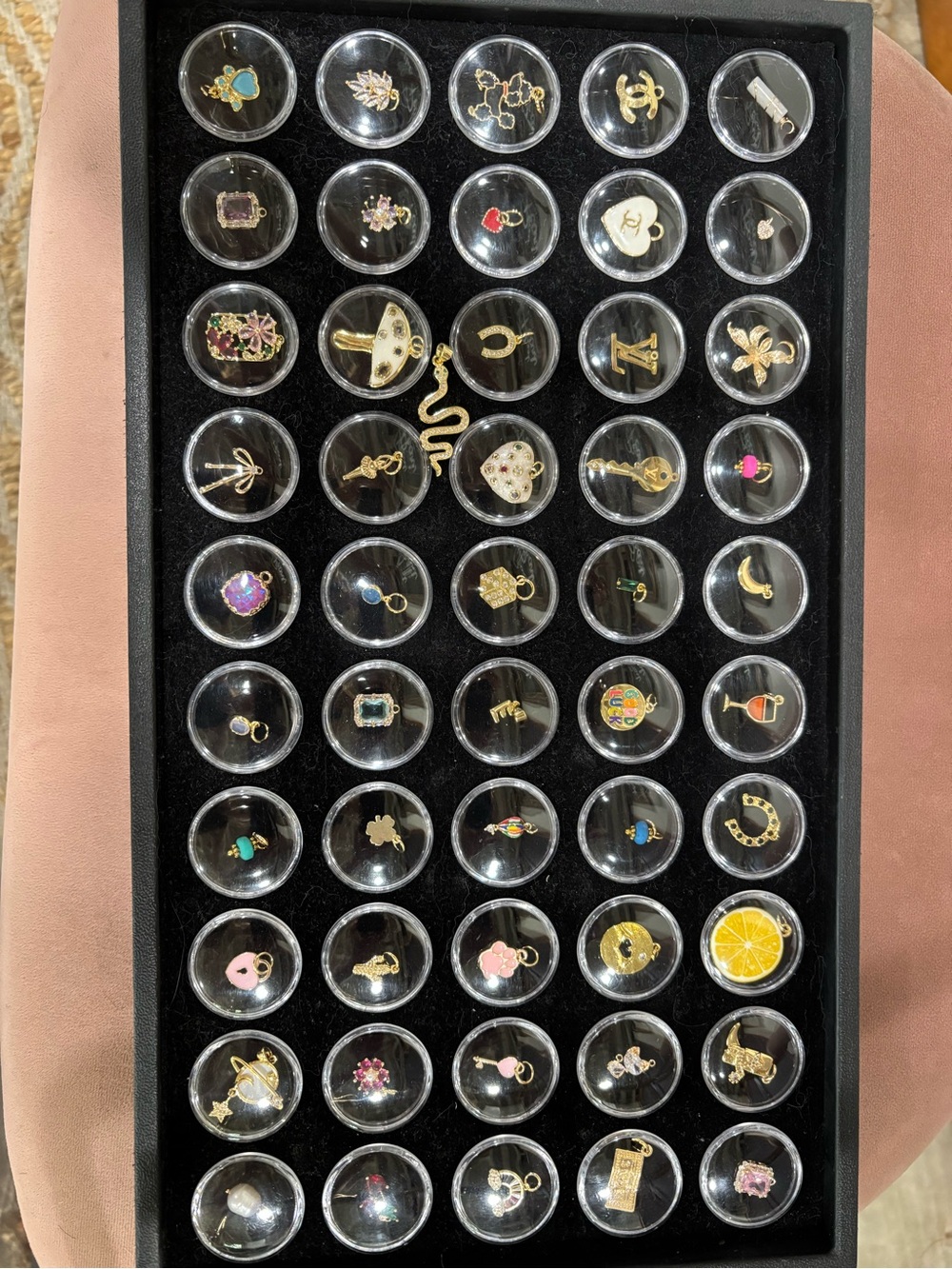 Designer charms and more. 51 pieces - Picture 10 of 10